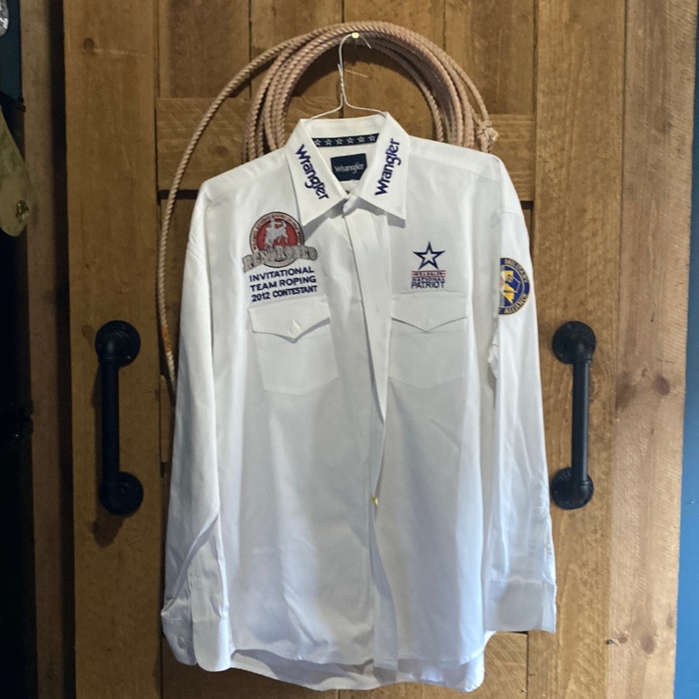 Rare Wrangler rodeo worn team roping contestant shirt from Reno Rodeo Beautiful